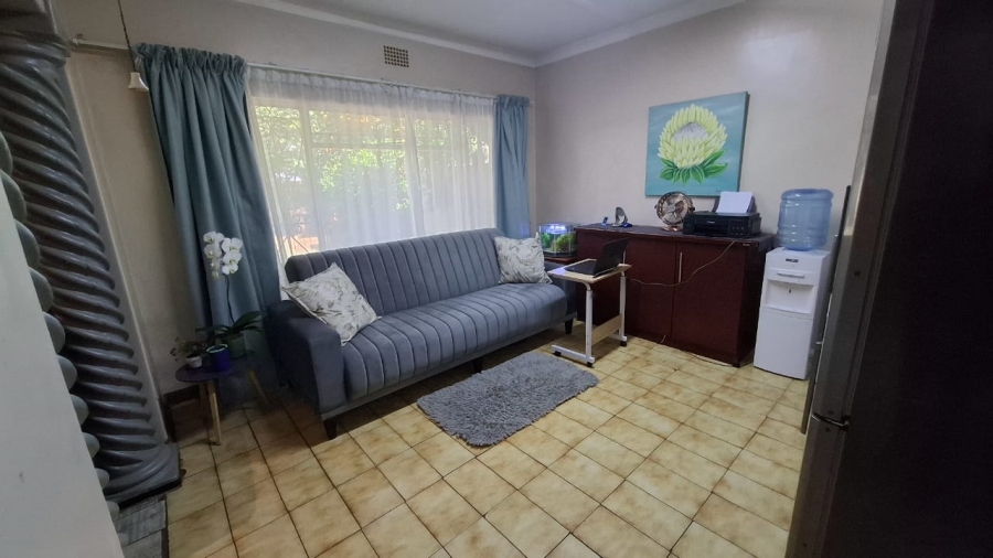 4 Bedroom Property for Sale in Oos Einde North West